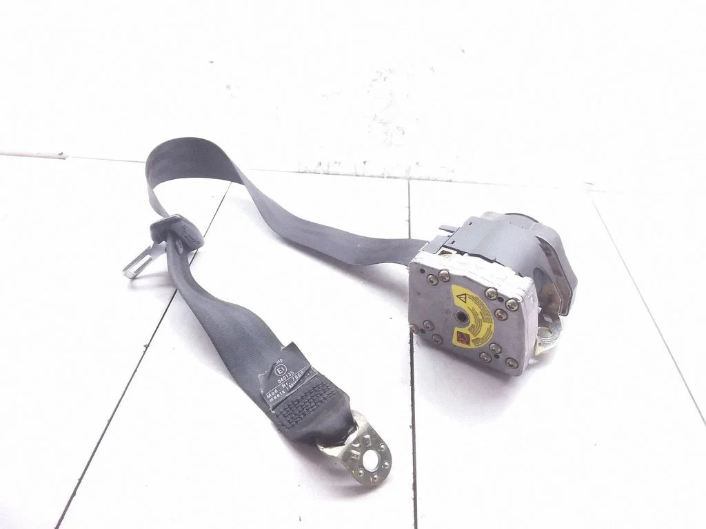 Rear seatbelt – Audi A6 S6 C5 4B (1997-2005)