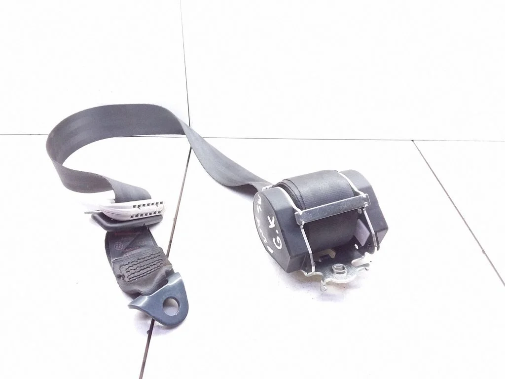 Rear seatbelt – Peugeot 207 CC (2007-2014)