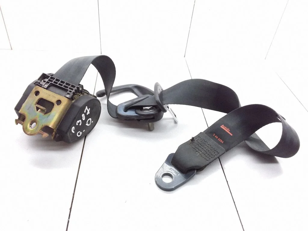 Rear seatbelt – Peugeot 307 (2005-2008)