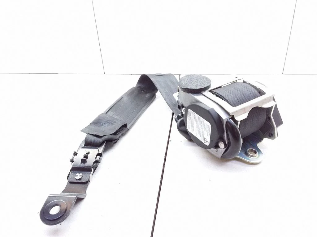 Rear seatbelt – Volvo XC90 (2003-2006)