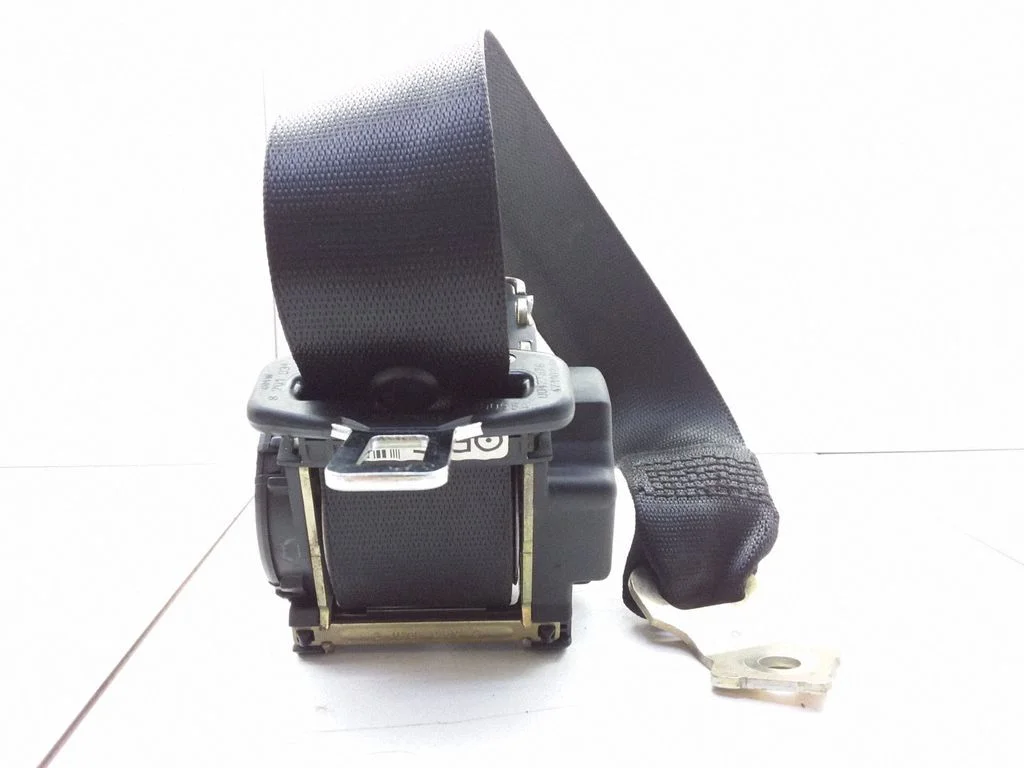 Rear seatbelt 8201031