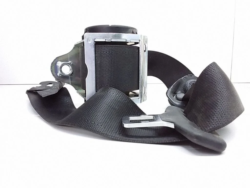 Rear seatbelt – Opel Corsa D (2006-2014)