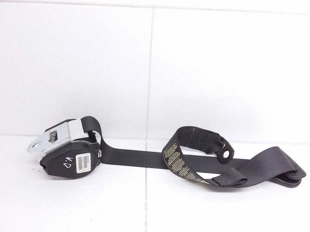 Rear seatbelt 605460300B
