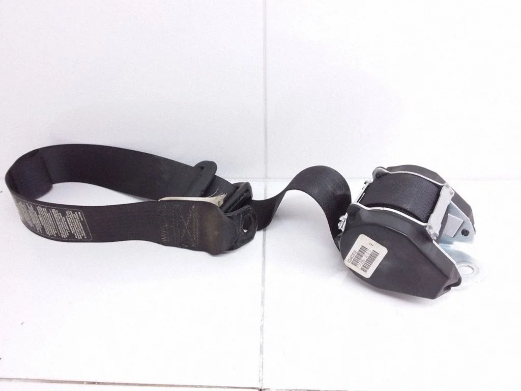 Rear seatbelt 609356864AA