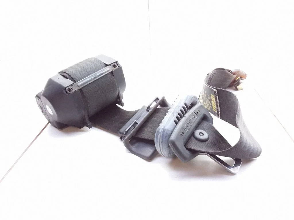 Rear seatbelt E2043018 – Fiat Punto (176) (1993-1999)