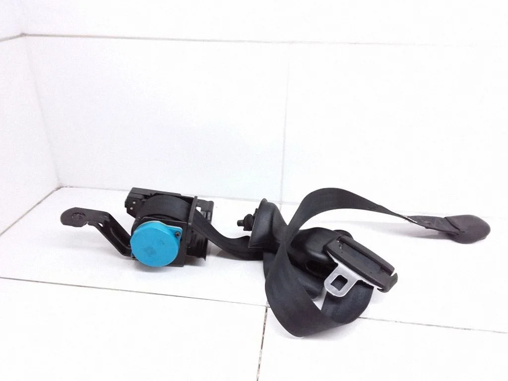 Rear seatbelt 4680220