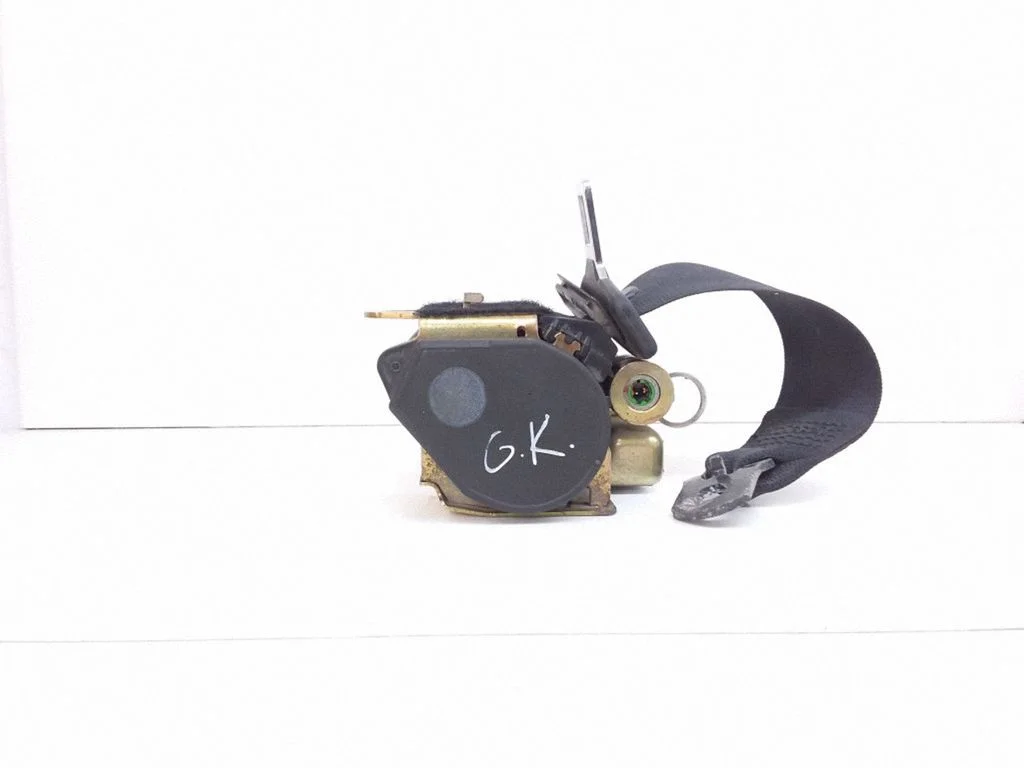 Rear seatbelt 185121BJ3
