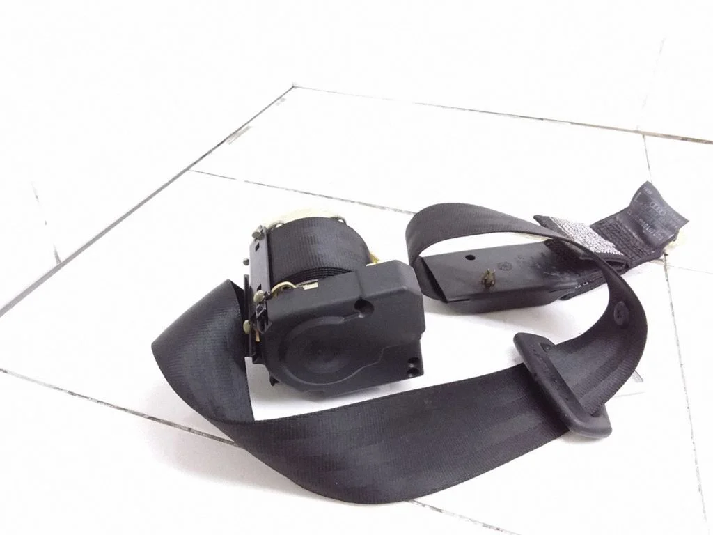 Rear seatbelt 8Z0857843