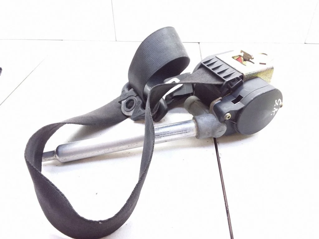Rear seatbelt 8D0857705A