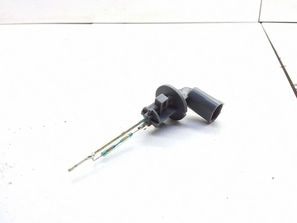 Oil temperature sensor