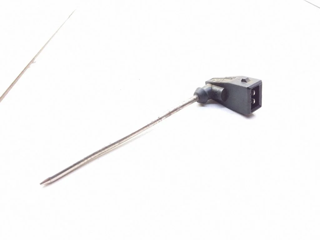 Oil temperature sensor