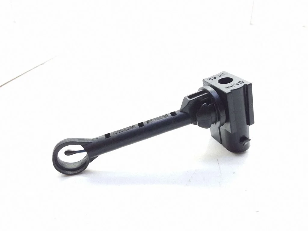Oil temperature sensor – BMW 5 Series E39 (1996-2003)