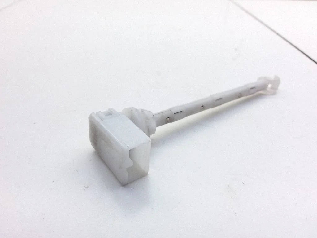 Oil temperature sensor – Volvo XC90 (2003-2006)