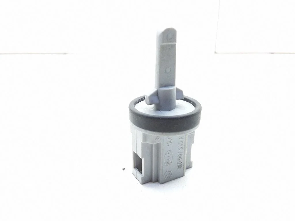 Oil temperature sensor – Volkswagen Touran I (2003-2010)