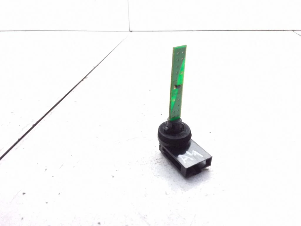 Oil temperature sensor – Audi A4 S4 B5 8D (1994-1999)