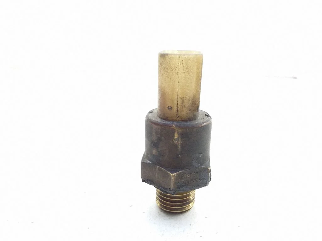 Oil temperature sensor – BMW 5 Series E39 (1996-2003)