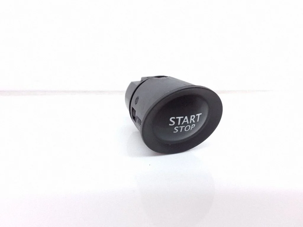 Przycisk start/stop silnika – Renault Megane II (2002-2005)
