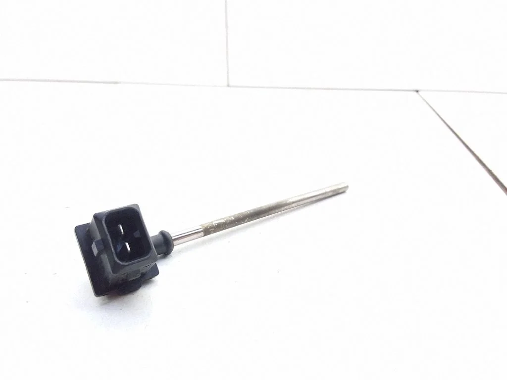 Oil temperature sensor – Renault Megane I (1995-2002)