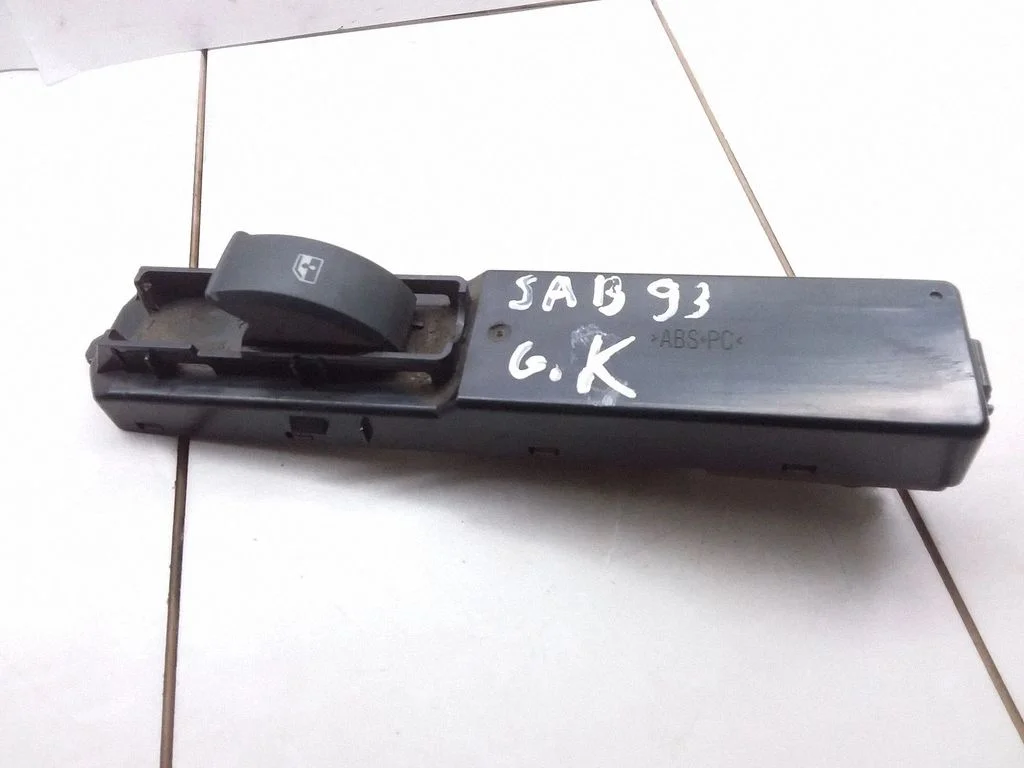 Electric window control switch – Saab 9-3 Ver2 (2003-2007)