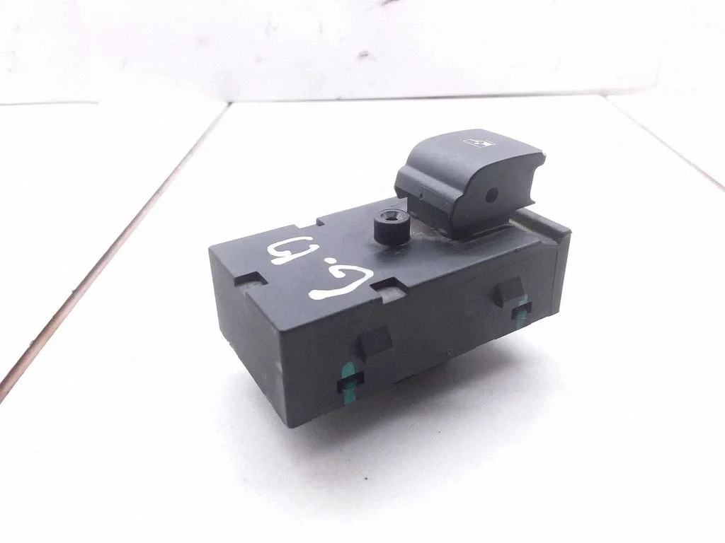 Electric window control switch 13301888