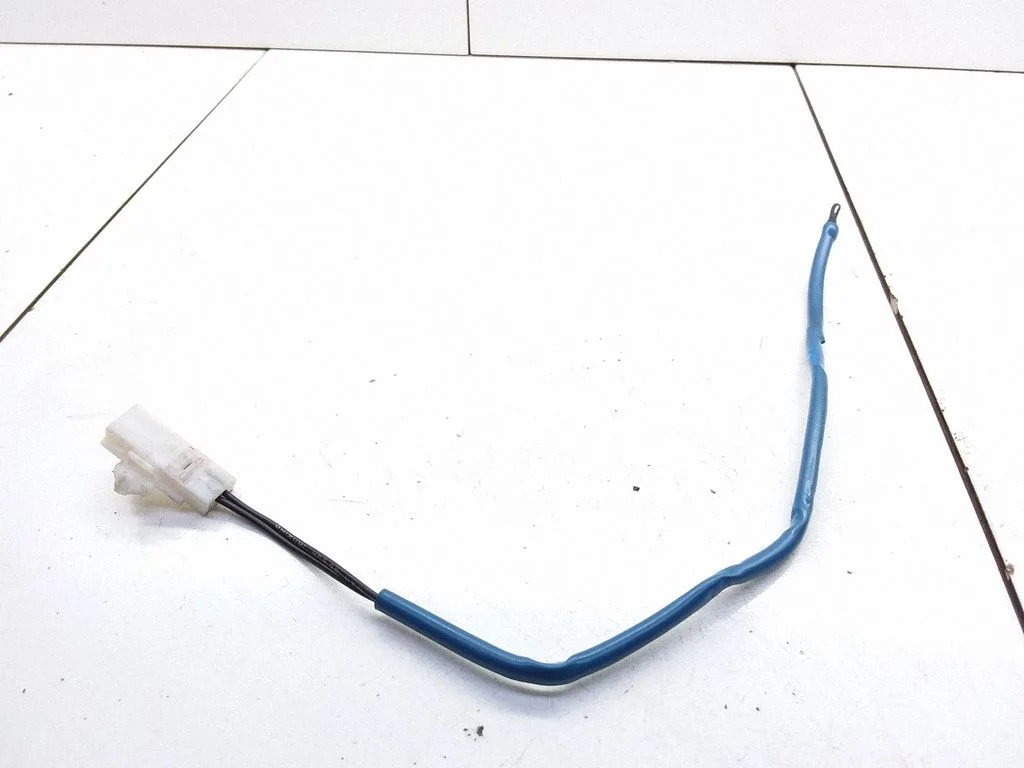 Oil temperature sensor – Toyota Yaris Verso (1999-2005)