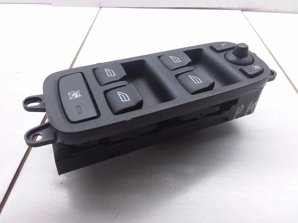 Przełącznik szyb elektrycznych 30710787