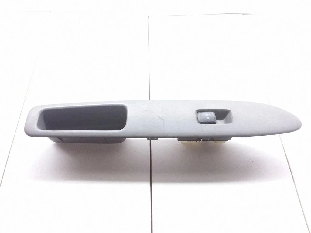 Elektriaknate lüliti – Toyota Avensis Verso (2001-2009)