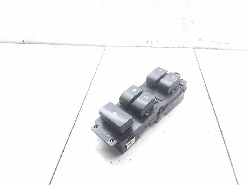 Electric window control switch – Opel Antara (2006-2016)