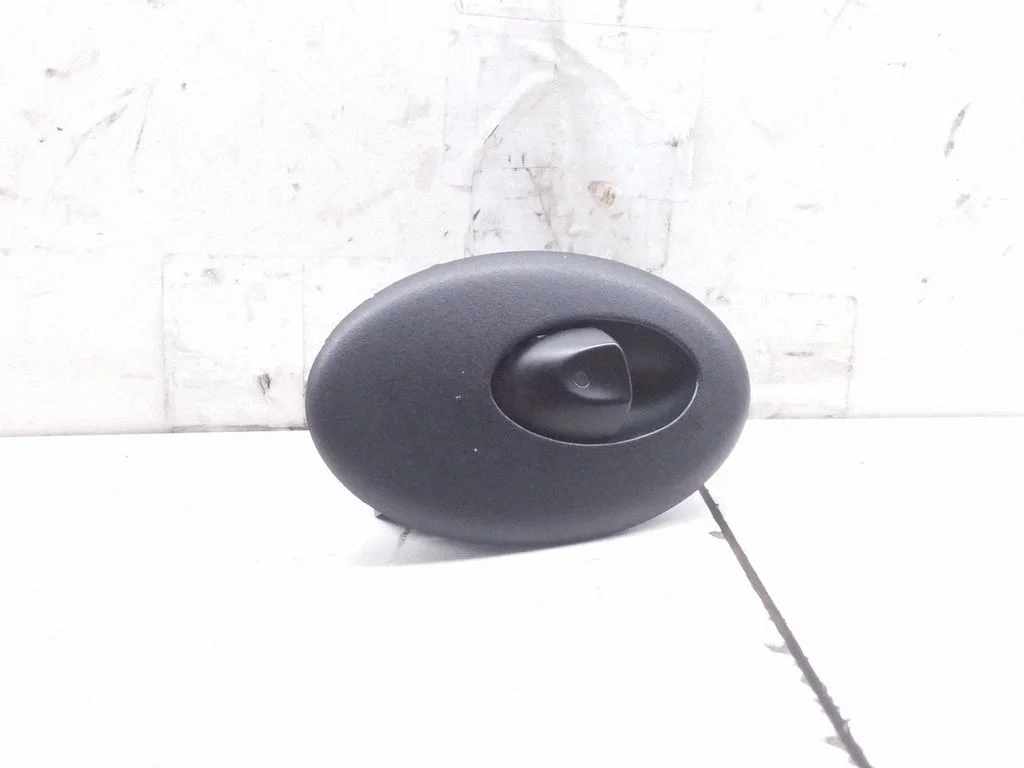 Elektrisko logu slēdzis YUD000500PUY