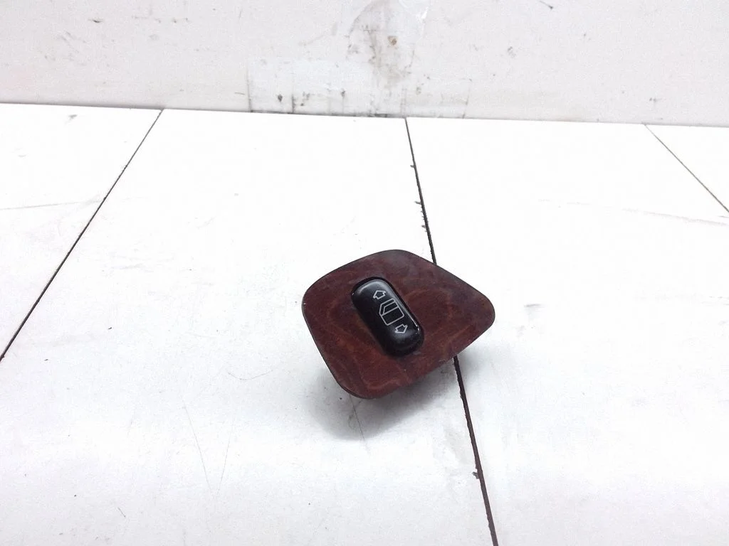 Electric window control switch – Mercedes-Benz E-Class W210 (1995-2002)