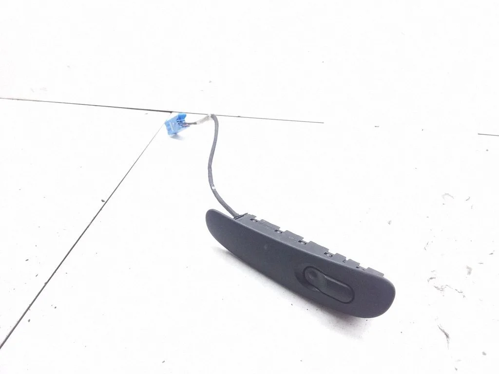 Electric window control switch – Opel Vectra B (1996-2002)