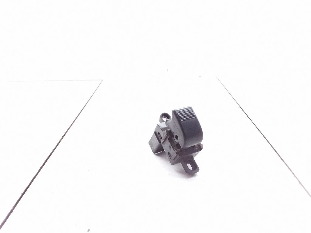 Electric window control switch – Ford Ranger (2007-2011)