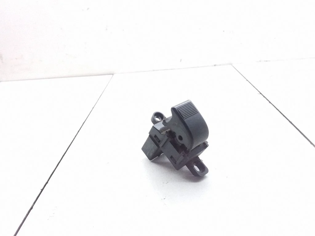Electric window control switch – Ford Ranger (2007-2011)