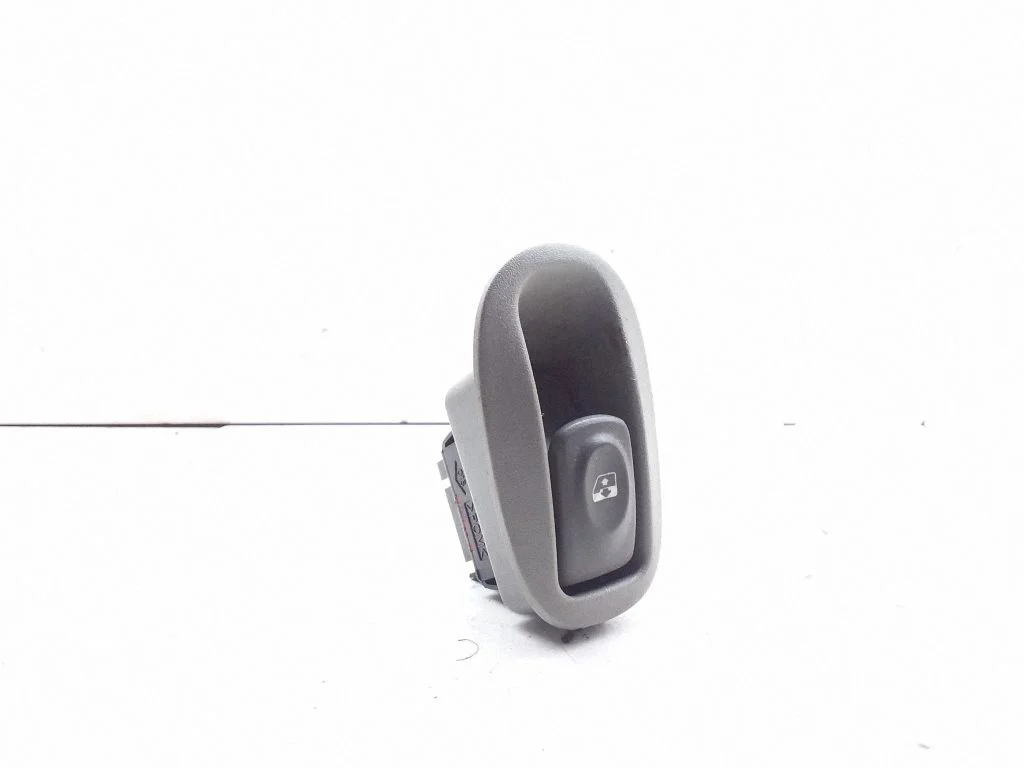 Electric window control switch – Renault Scenic I (1996-2003)