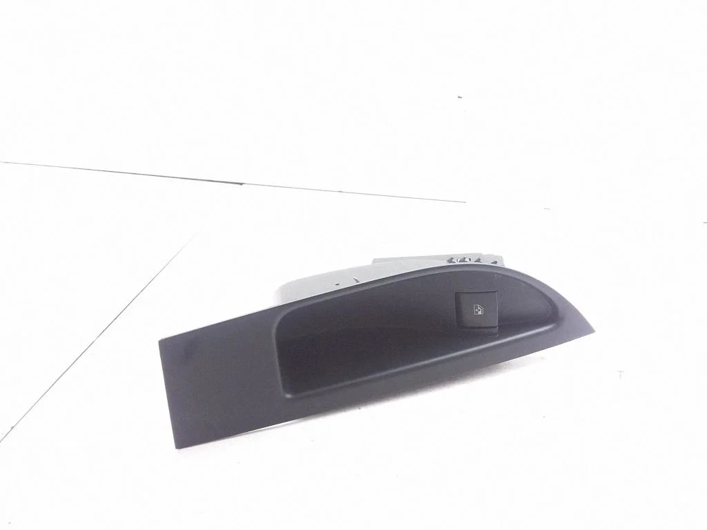 Electric window control switch – Opel Astra J (2010-2015)