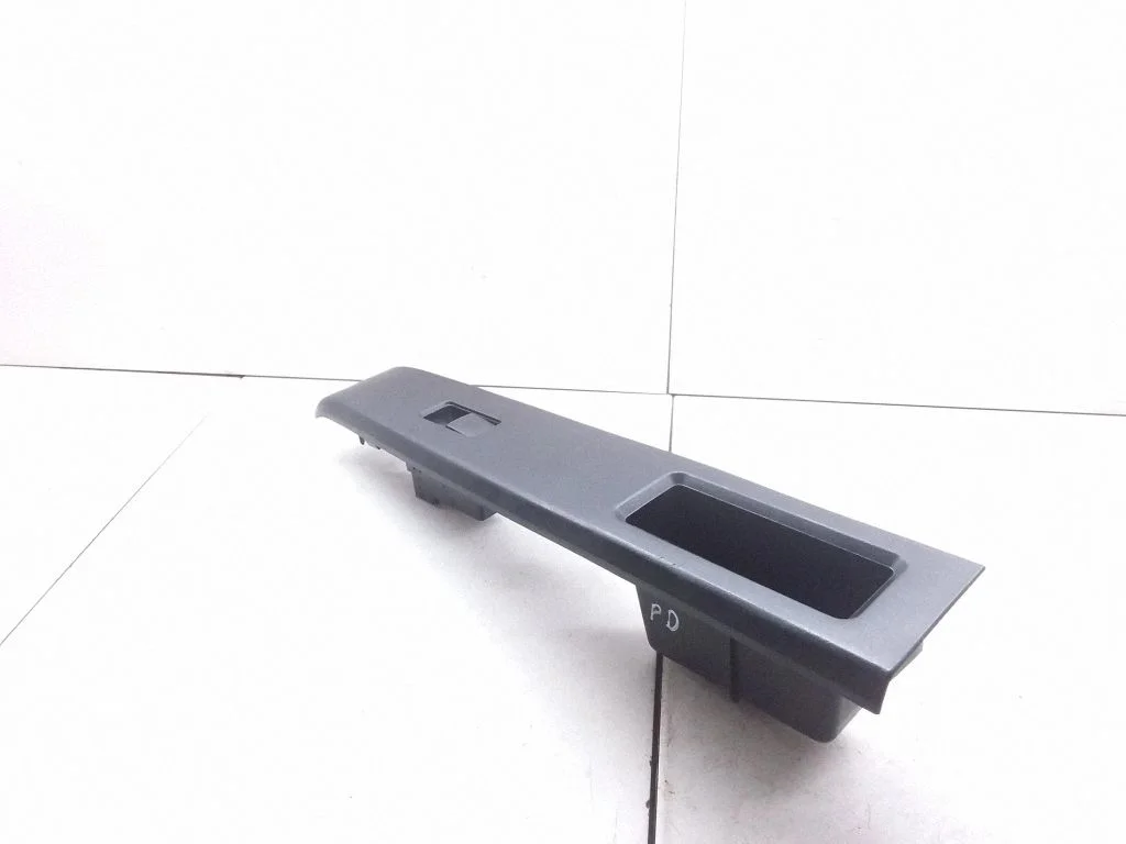 Electric window control switch – Mazda 5 (2005-2010)