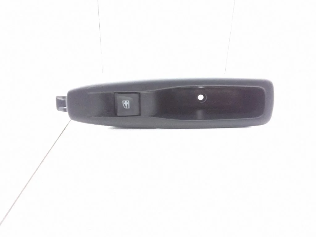 Electric window control switch 829614619R – Renault Captur (2013-2020)