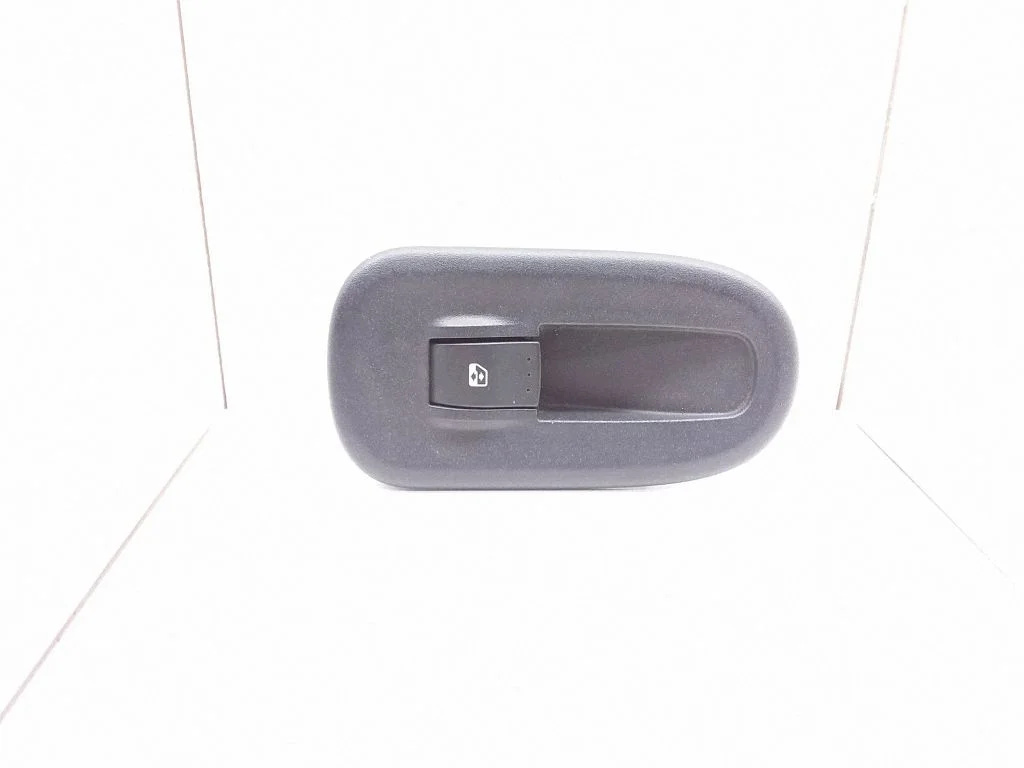 Elektrisko logu slēdzis 8200548968