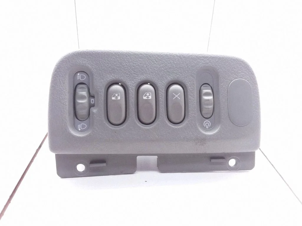 Elektrisko logu slēdzis 7700432429