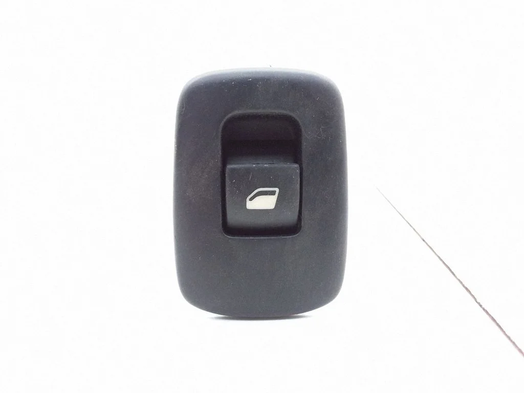 Electric window control switch – Peugeot 207 CC (2007-2014)