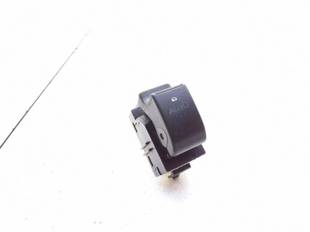 Elektrisko logu slēdzis 8481005050