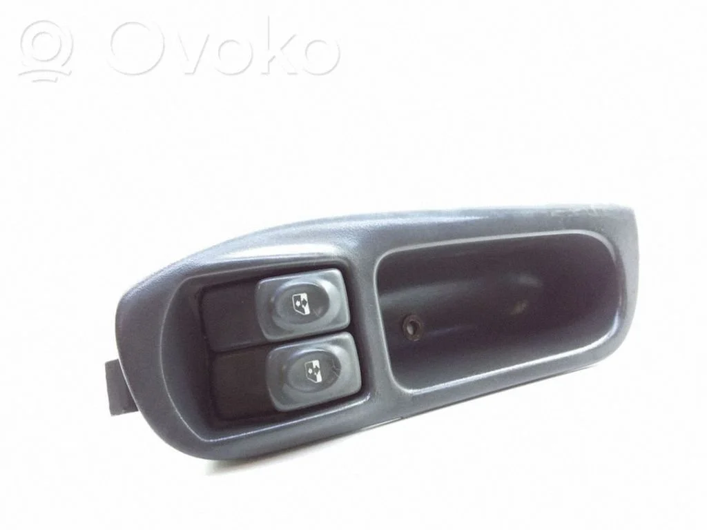 Elektrisko logu slēdzis – Renault Scenic I (1996-2003)