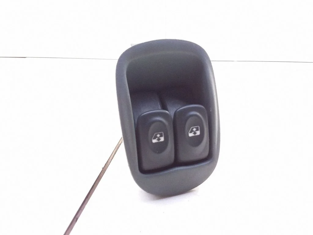 Electric window control switch – Renault Scenic I (1996-2003)