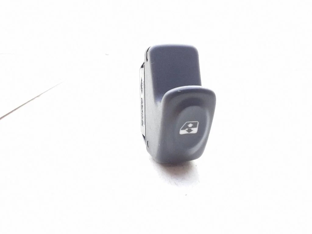 Elektriaknate lüliti – Renault Clio II (2001-2005)