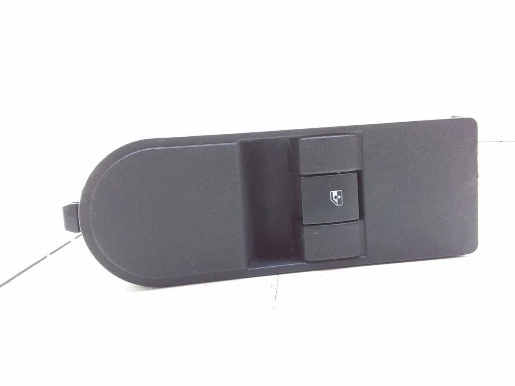 Electric window control switch – Opel Astra H (2004-2012)