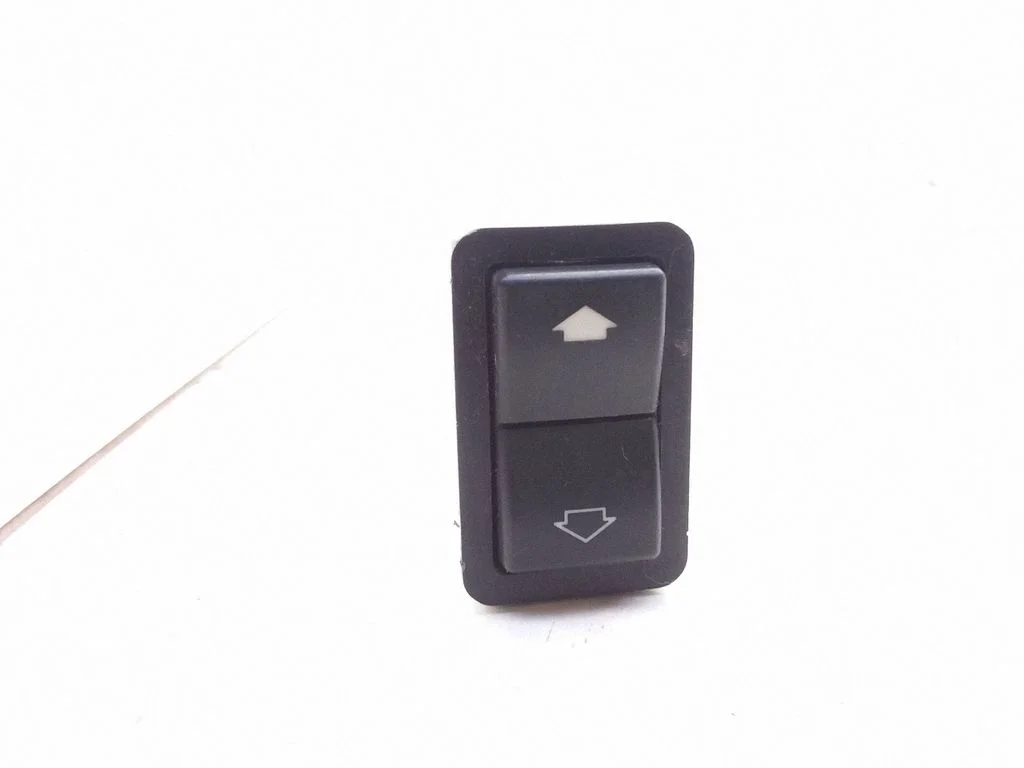 Electric window control switch 8368974