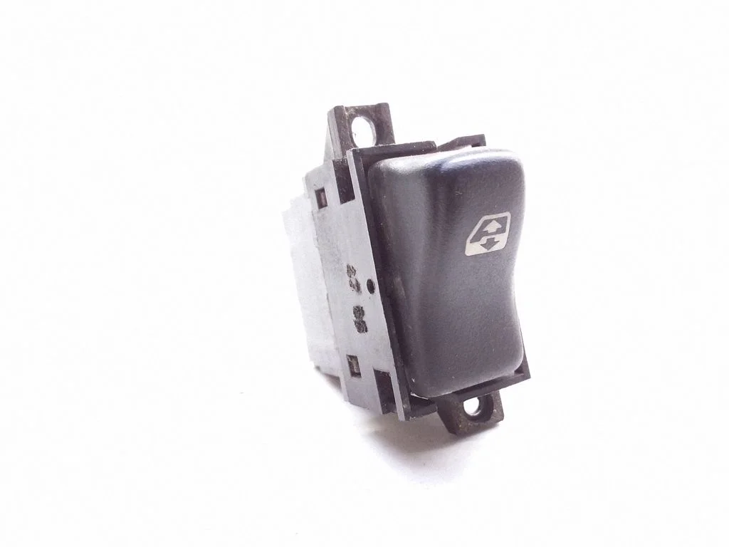 Electric window control switch – Renault Safrane (1992-2000)