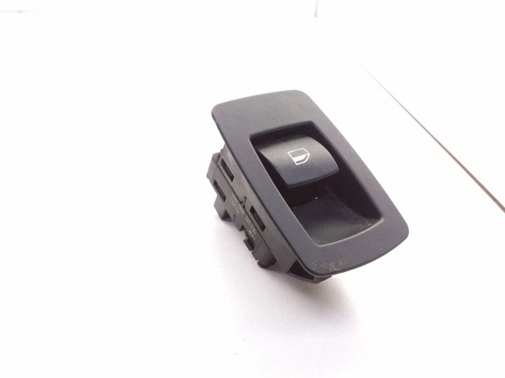 Electric window control switch – BMW 3 Series E90 E91 (2005-2012)