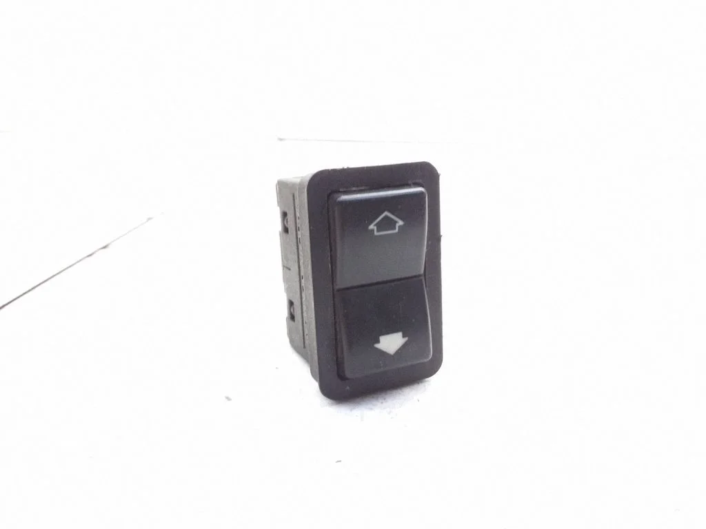 Przełącznik szyb elektrycznych 8368974