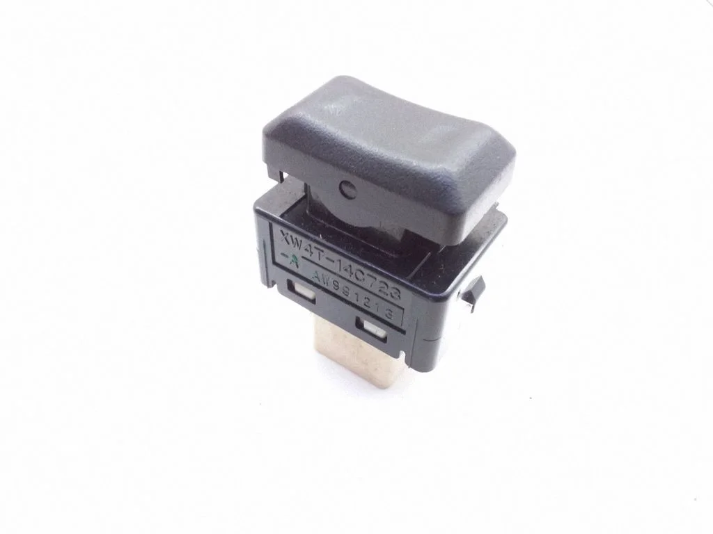 Electric window control switch XW4T14C723